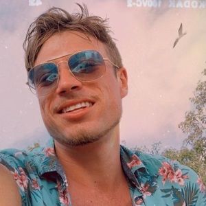 Meet your Posher, Aaron